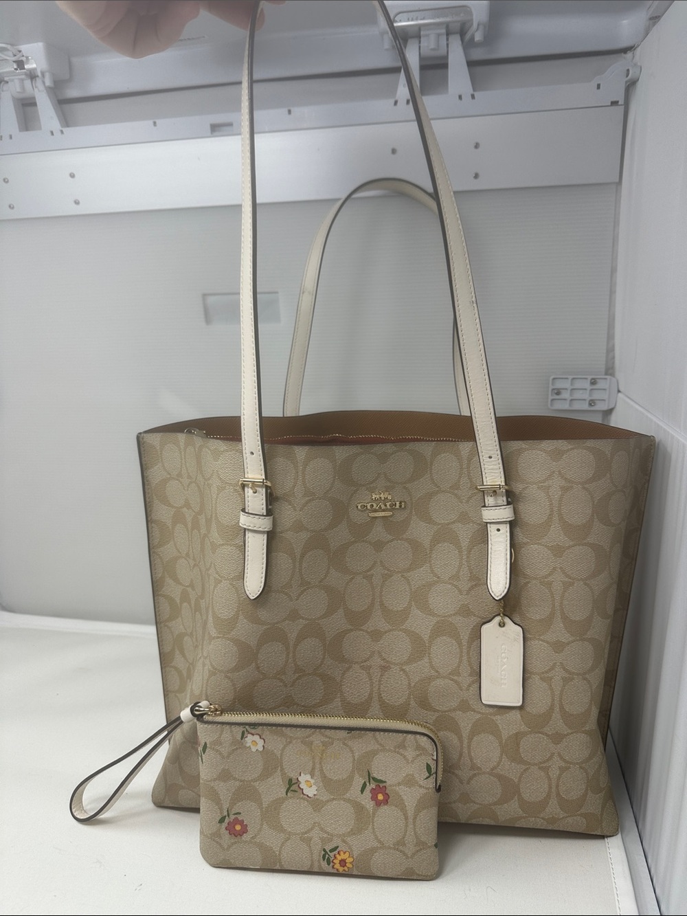 Coach tote// Wristlet